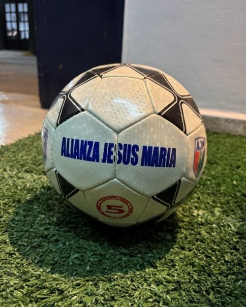 Pelota de fútbol de Alianza Jesús María Pelota de fútbol de Alianza Jesús María